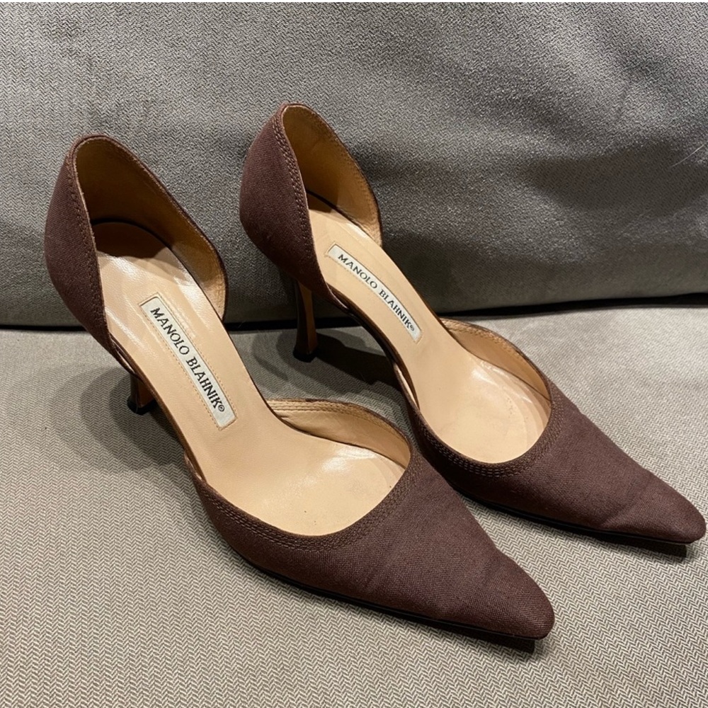 Manolo Blahnik Dark Brown Pointed Heels size 37.5